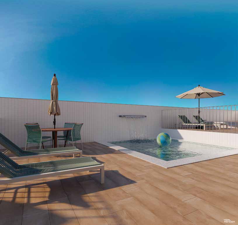 Piscina com deck de madeira e espreguiçadeiras