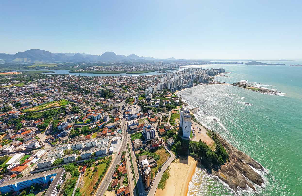 Vista aérea da região litorânea